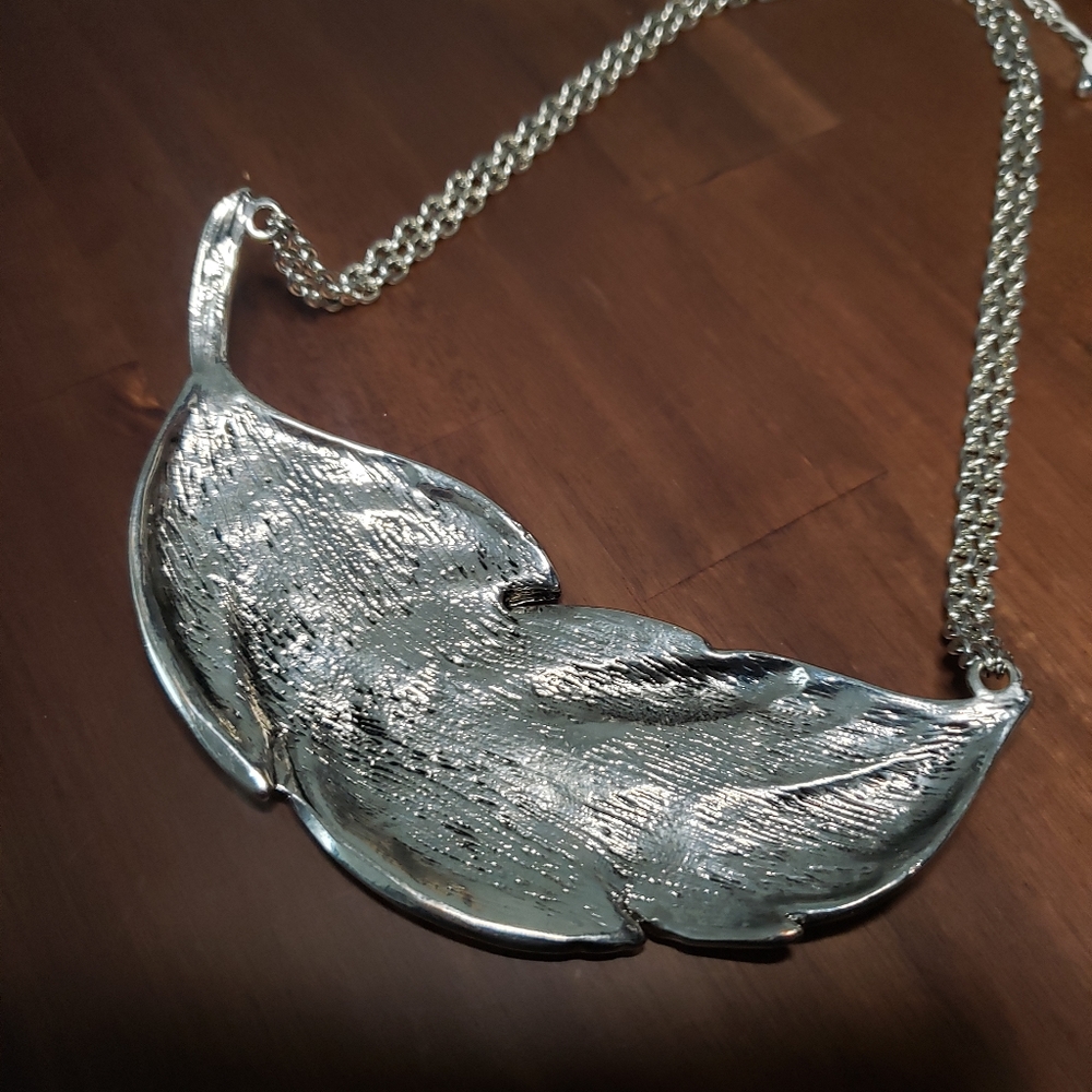 Necklace - Picture 3 of 3